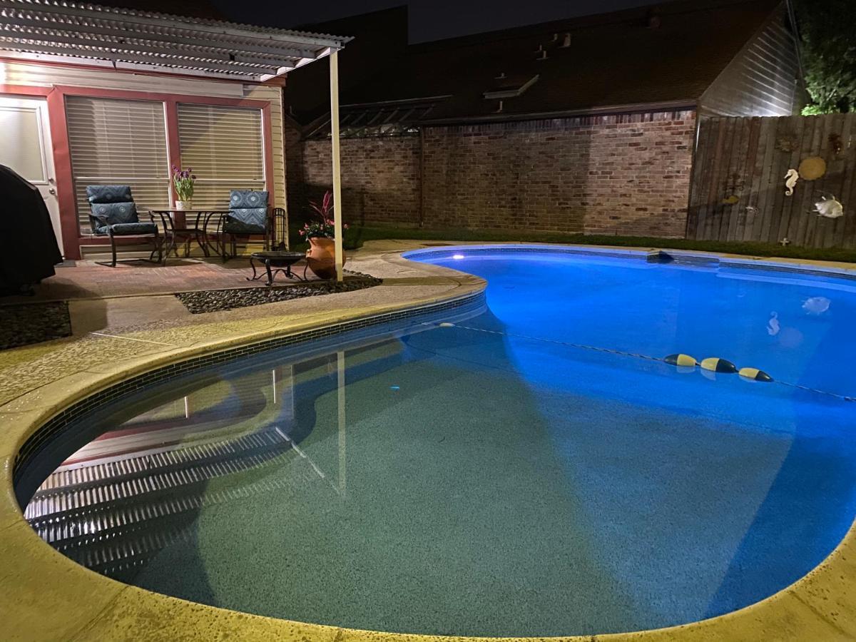 Вилла 1976Houstongem Luminous Pvtpool & Hottub Dt20Mins For Lrg Families 6Beds 2Bath Экстерьер фото
